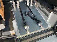 Gebraucht Peugeot Partner Tepee Allure 114 PS (83 kW) 2015 Schwarz Van / Kleinbus