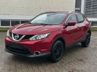 Gebraucht Nissan Qashqai Tekna 131 PS (96 kW) 2016 Rot SUV
