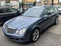 Gebraucht Mercedes E220 170 PS (125 kW) 2007 Blau Limousine