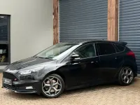 Używany Ford Focus ST 250 KM (183 kW) 2016 Czarny Sedan/Limuzyna