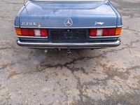Gebraucht Mercedes E230 136 PS (100 kW) 1983 Blau Coupé