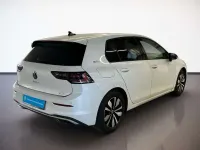 Gebraucht VW Golf VIII Goal 150 PS (110 kW) 2025 Oryxweiß perlmutteffekt Limousine