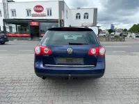 Second-hand VW Passat Comfortline 122 CP (89 kW) 2010 Albastru Break