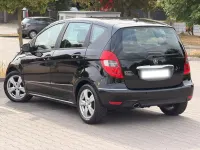 Gebraucht Mercedes A160 95 PS (69 kW) 2011 Schwarz Kleinwagen