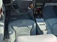 Gebraucht Mercedes SL280 193 PS (141 kW) 1997 Silber Cabrio