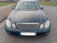 Gebraucht Mercedes E240 Elegance 177 PS (130 kW) 2002 Schwarz Limousine