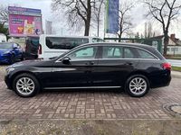 Gebraucht Mercedes C180 156 PS (114 kW) 2014 Obsidianschwarz Kombi