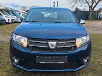 Gebraucht Dacia Sandero Celebration 90 PS (66 kW) 2016 Blau Limousine