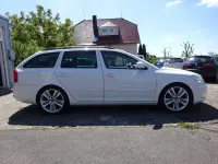 Usado Skoda Octavia RS 140 CV (102 kW) 2013 Blanco Familiar