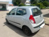 Gebraucht Hyundai i10 67 PS (49 kW) 2011 Silber Kleinwagen