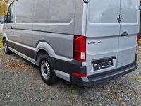 Gebraucht VW Crafter Trendline 140 PS (102 kW) 2022 Silber Van