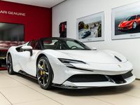 Gebraucht Ferrari SF90 780 PS (573 kW) 2024 Weiß Cabrio