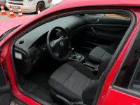 Gebraucht VW Passat 100 PS (73 kW) 1998 Rot Limousine