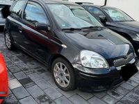 Gebraucht Toyota Yaris 87 PS (63 kW) 2001 Schwarz Kleinwagen