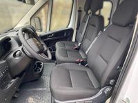 Neu Citroën Jumper 140 PS (102 kW) 2026 Lackierung weiss icy/typ ausse Van / Kleinbus