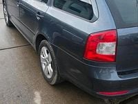 Gebraucht Skoda Octavia 140 PS (102 kW) 2010 Grau Kombi