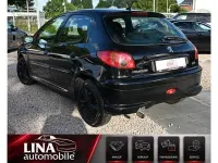 Gebraucht Peugeot 206 Tendance 75 PS (55 kW) 2009 Schwarz Kleinwagen