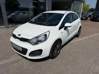 Gebraucht Kia Rio Edition 7 86 PS (63 kW) 2012 Weiß Limousine