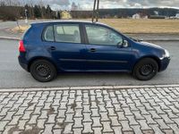 Gebraucht VW Golf V 102 PS (75 kW) 2004 Blau Kleinwagen