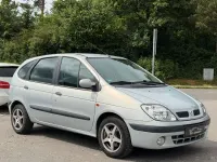 Gebraucht Renault Mégane 107 PS (78 kW) 2001 Silber Limousine