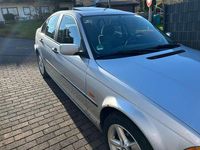 Gebraucht BMW 316 105 PS (77 kW) 1999 Silber Limousine