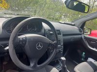 Brugt Mercedes A180 109 HK (80 kW) 2011 Sølv Hatchback