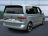Gebraucht VW Multivan Life 150 PS (110 kW) 2025 Silber Van / Kleinbus