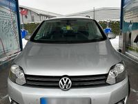 Gebraucht VW Golf VI 105 PS (77 kW) 2013 Grau Kleinwagen