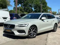 Gebraucht Volvo V60 190 PS (139 kW) 2019 Birch light Kombi