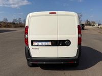 Gebraucht Opel Combo 95 PS (69 kW) 2017 Weiß Van / Kleinbus