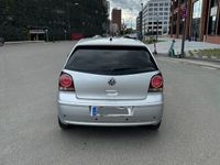 gebraucht VW Polo 9n 1.4tdi Bluemotion/Tüv/Klima/Scheckheft/8Fach Bereifung