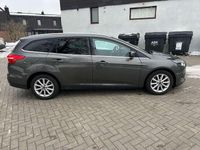 Gebraucht Ford Focus Titanium 120 PS (88 kW) 2016 Magneticgrau (metallic) Kombi