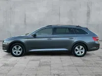 Gebraucht Skoda Superb Ambition 150 PS (110 kW) 2023 Grau Kombi