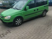 Używany Opel Combo Edition 101 KM (74 kW) 2009 Zielony Minivan