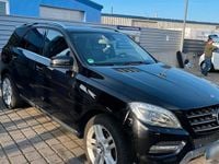 Second-hand Mercedes ML350 258 CP (189 kW) 2012 Negru SUV