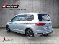 Gebraucht VW Touran Highline 150 PS (110 kW) 2022 Silber Van / Kleinbus