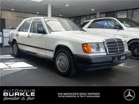 Gebraucht Mercedes E230 136 PS (100 kW) 1985 Weiß Limousine