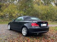 Gebraucht BMW 118 Cabriolet 143 PS (105 kW) 2012 Schwarz Cabrio