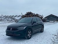 Gebraucht VW Tiguan Life 150 PS (110 kW) 2021 Schwarz SUV