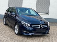 Gebraucht Mercedes B200 156 PS (114 kW) 2018 Blau Van / Kleinbus