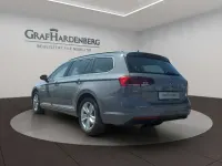 Gebraucht VW Passat Business 200 PS (147 kW) 2023 Grau Kombi