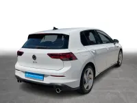 Gebraucht VW Golf VIII GTI 245 PS (180 kW) 2024 Weiß Limousine