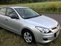 Gebraucht Hyundai i30 148 PS (108 kW) 2009 Silber metallic Limousine