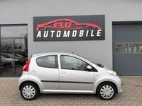 Gebraucht Peugeot 107 54 PS (39 kW) 2006 Silber Kleinwagen