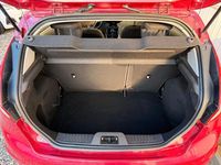 Gebraucht Ford Fiesta Titanium 101 PS (74 kW) 2014 Violet Kleinwagen