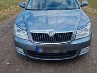 Gebraucht Skoda Octavia Ambition 122 PS (89 kW) 2012 Grau Limousine