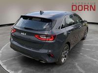 Neu Kia Ceed Spirit 140 PS (102 kW) 2025 Rot Kleinwagen