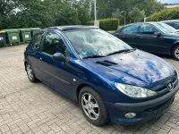Gebraucht Peugeot 206 75 PS (55 kW) 2002 Blau Kleinwagen