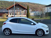 Gebraucht Mazda 2 Inclusive 103 PS (75 kW) 2008 Arachneweiß metallic Kleinwagen