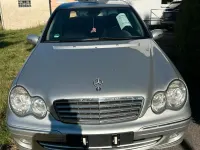 Gebraucht Mercedes C220 150 PS (110 kW) 2005 Silber Limousine